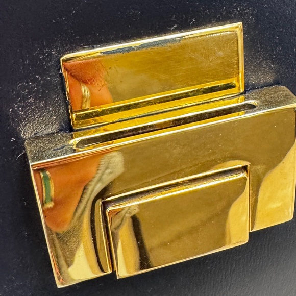 Gucci Vintage Black Leather Clutch/Shoulder Bag - Picture 7 of 17